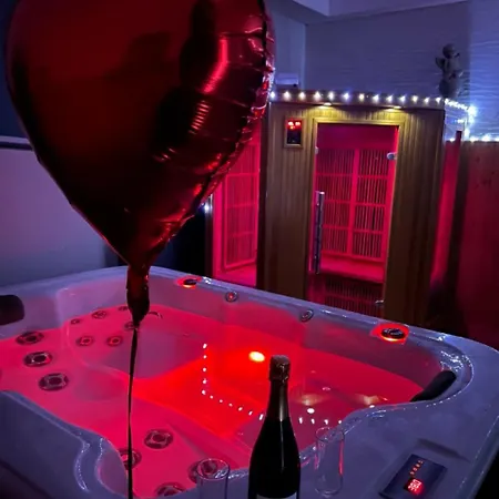 Le Chateau De Morey 4*