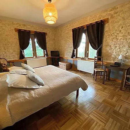 Le Château De Morey 4*