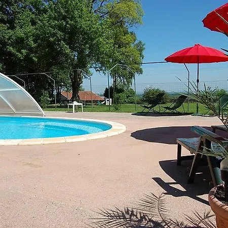 Bed and breakfast Le Chateau De Morey 4*