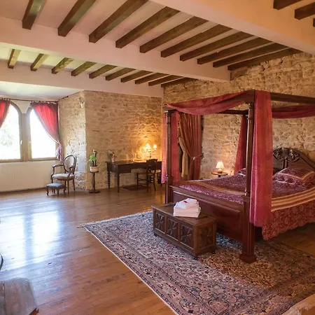 Le Château De Morey Couette-café 4*