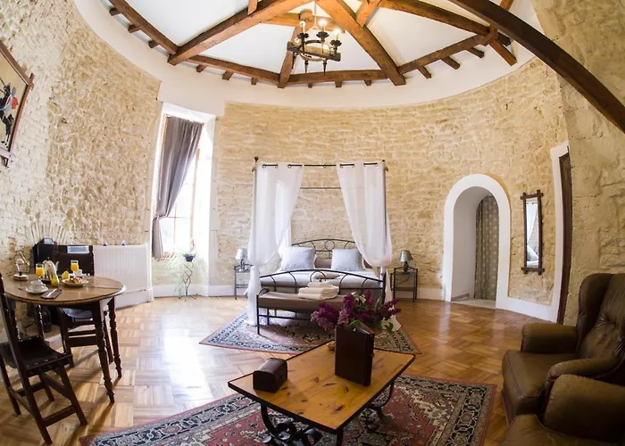 Le Chateau De Morey 4*