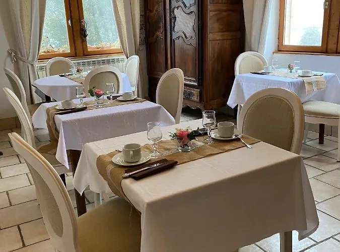 住宿加早餐酒店 Le Chateau De Morey Belleau