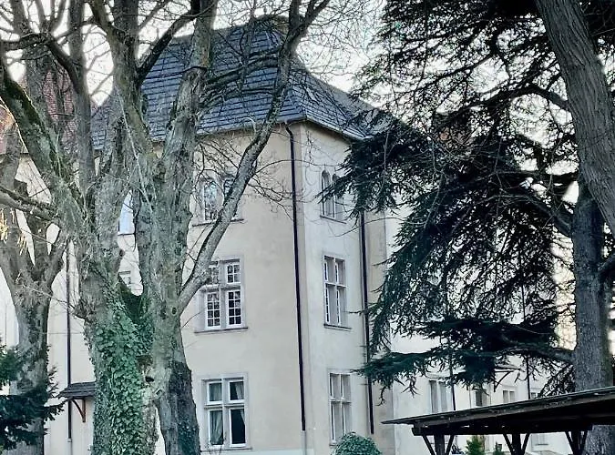 Le Chateau De Morey Bed & Breakfast 4*